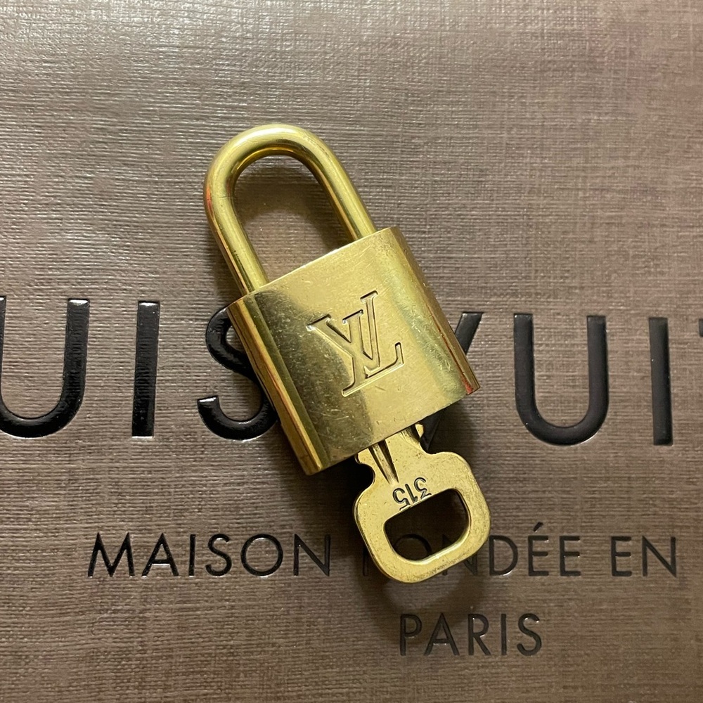 Louis Vuitton Gold Padlock with Key #315